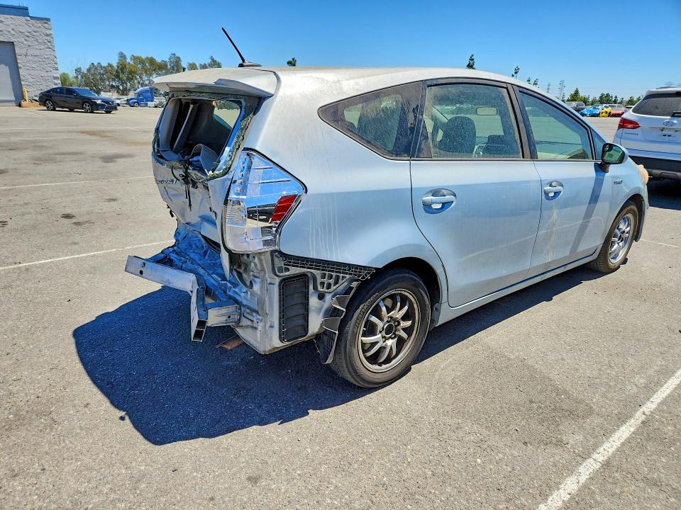 Photo 3 from auction – 2012 TOYOTA PRIUS V with VIN JTDZN3EU5C3115606