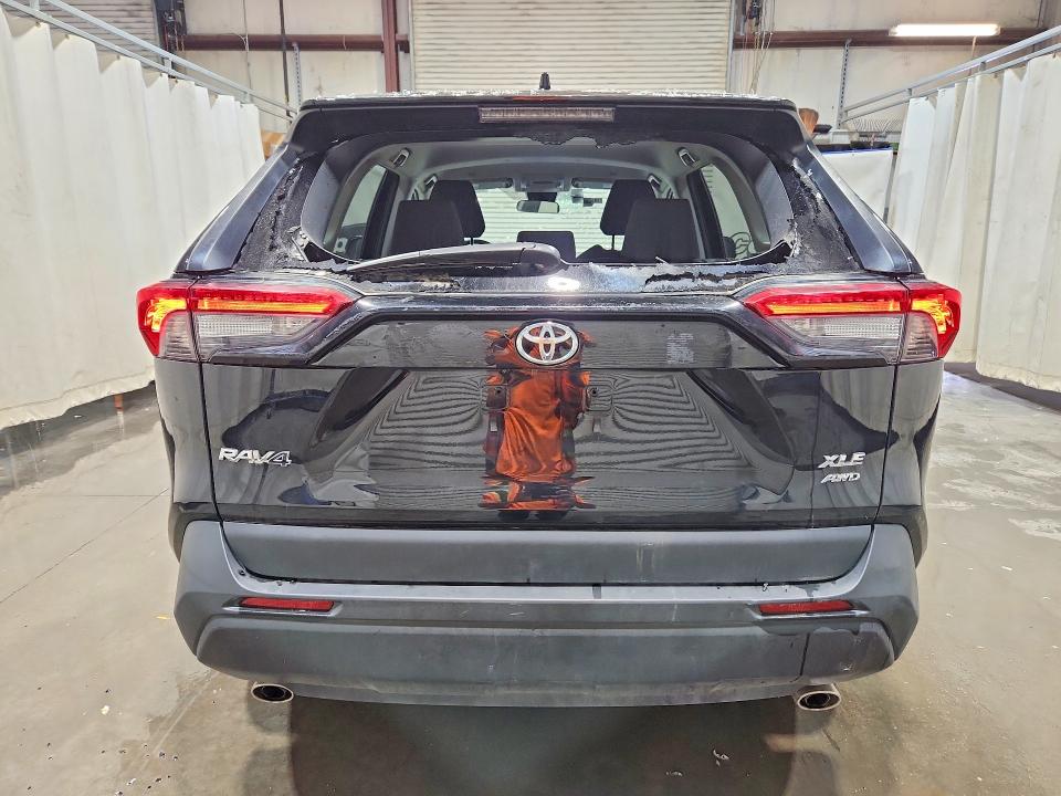 Photo 6 from auction – 2025 TOYOTA RAV4 with VIN 2T3P1RFV0SW543656