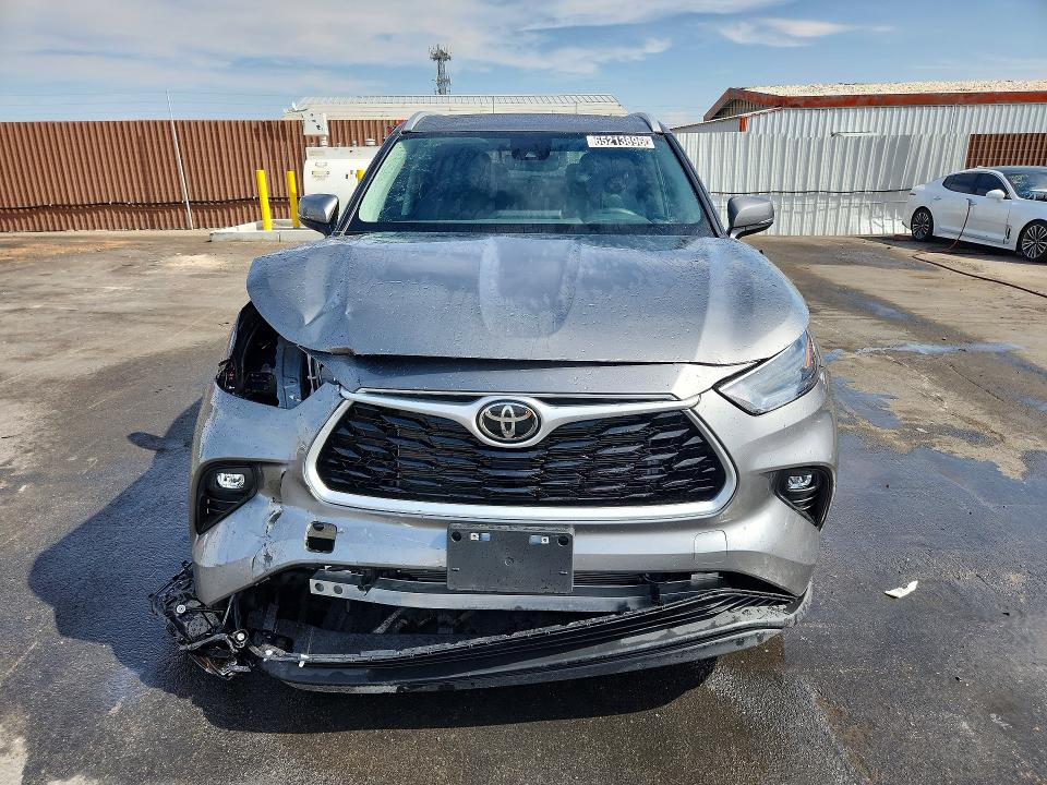 Photo 5 from auction – 2026 TOYOTA HIGHLANDER with VIN 5TDKDRBH5TS608926