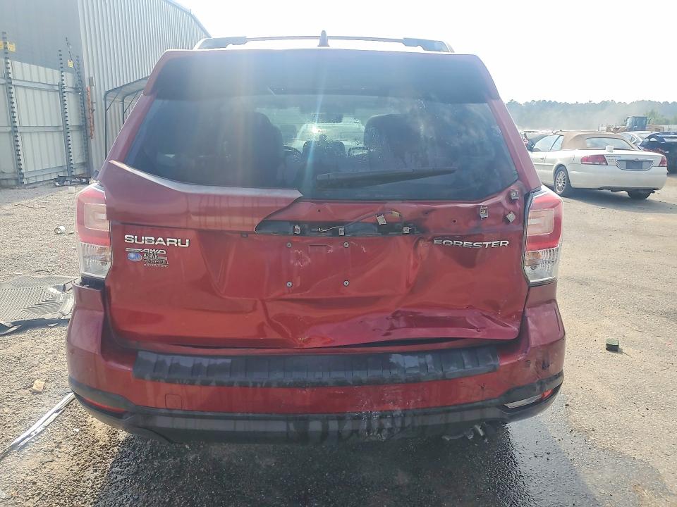 Photo 6 from auction – 2018 SUBARU FORESTER with VIN JF2SJAGC4JH573984