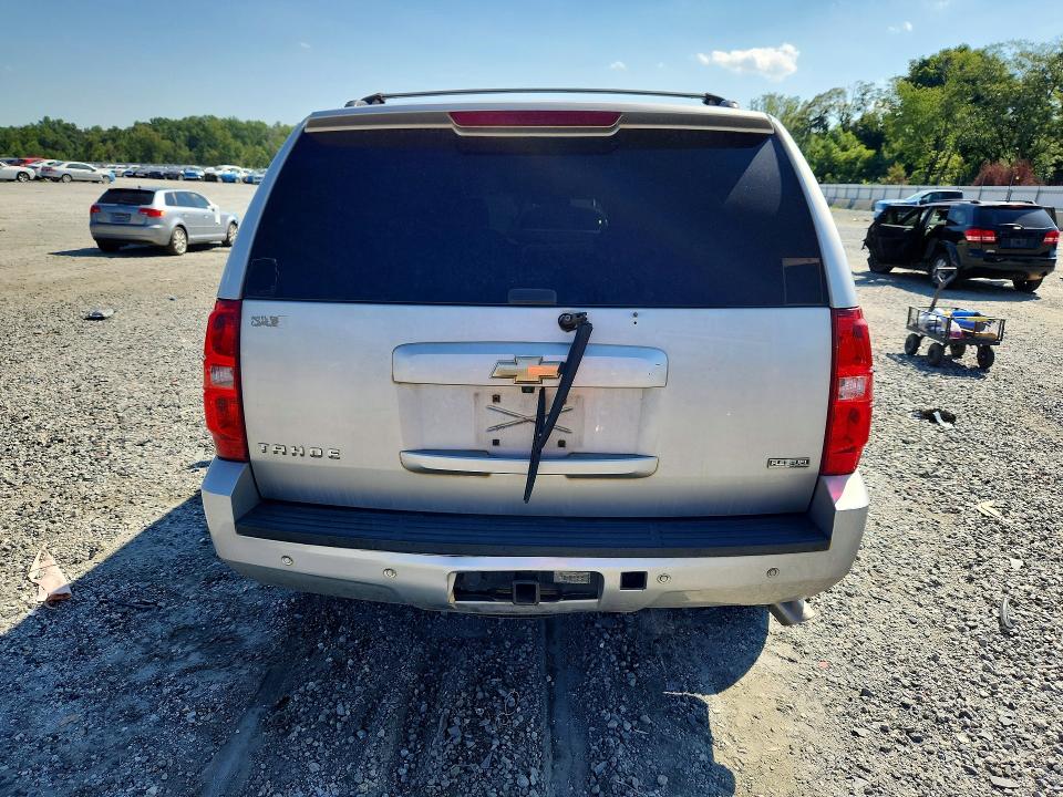 Photo 6 from auction – 2011 CHEVROLET TAHOE with VIN 1GNSCBE05BR293498