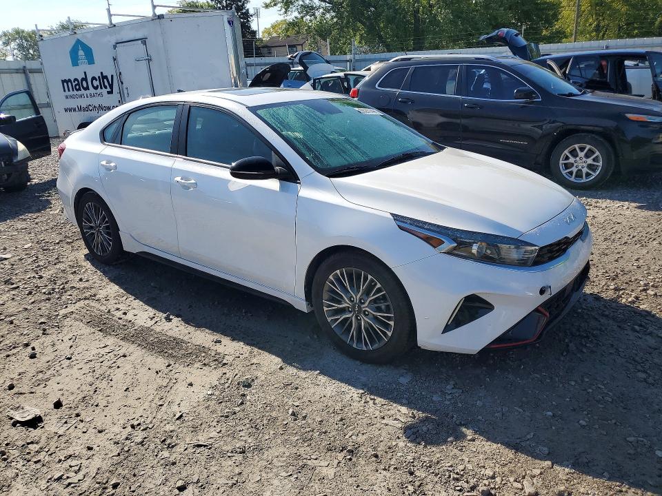 Photo 4 from auction – 2022 KIA FORTE with VIN 3KPF54ADXNE429553