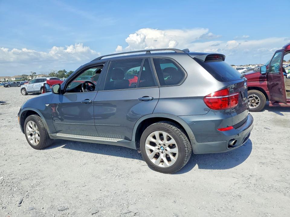 Photo 2 from auction – 2013 BMW X5 with VIN 5UXZV4C5XD0B04705