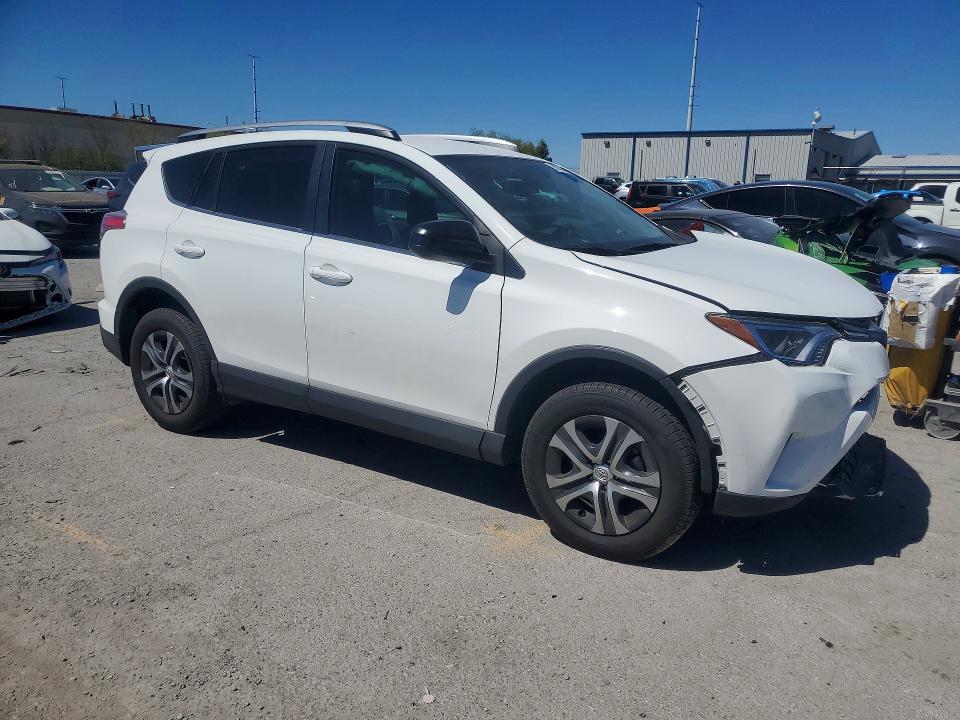 Photo 4 from auction – 2018 TOYOTA RAV4 with VIN 2T3ZFREV1JW510546