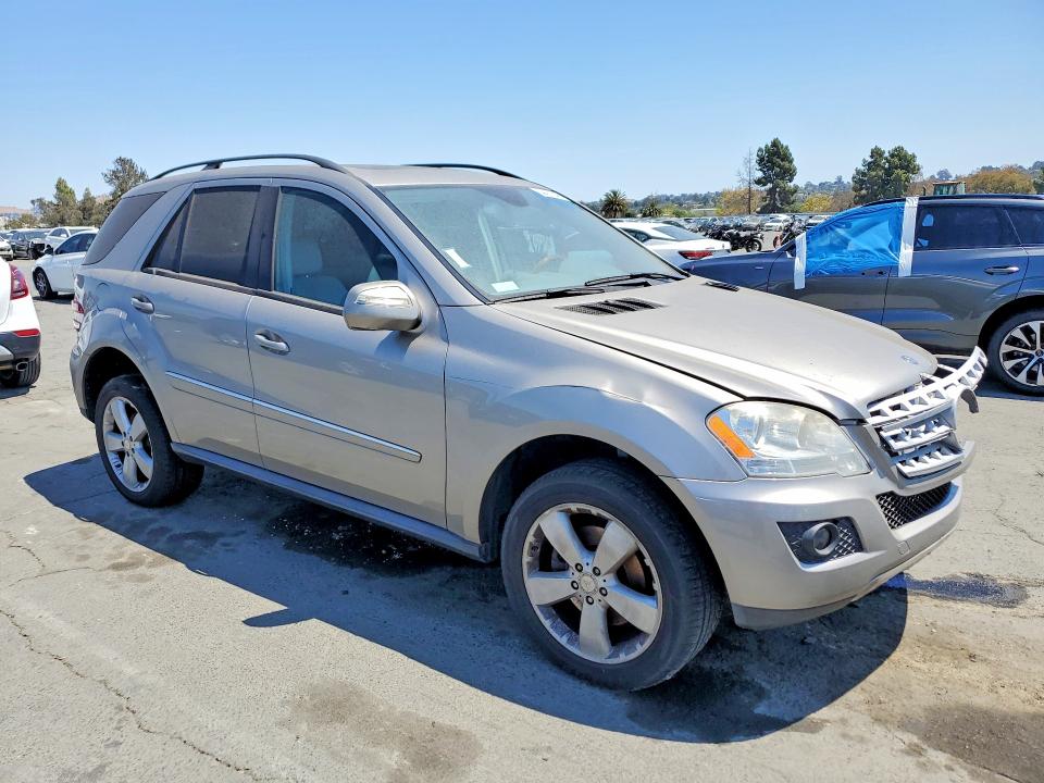 Photo 4 from auction – 2009 MERCEDES-BENZ ML with VIN 4JGBB86E79A457315