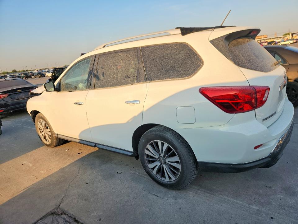 Photo 2 from auction – 2017 NISSAN PATHFINDER with VIN 5N1DR2MN9HC613538