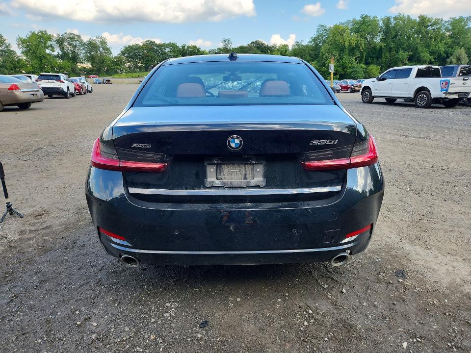 Photo 6 from auction – 2024 BMW 330XI with VIN 3MW89FF00R8E02426