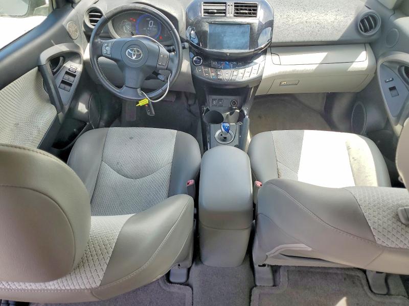 Photo 8 from auction – 2013 TOYOTA RAV4 EV with VIN 2T3YL4DV7DW002238