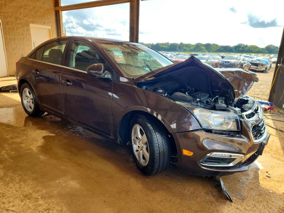 Photo 4 from auction – 2015 CHEVROLET CRUZE with VIN 1G1PC5SB4F7277020