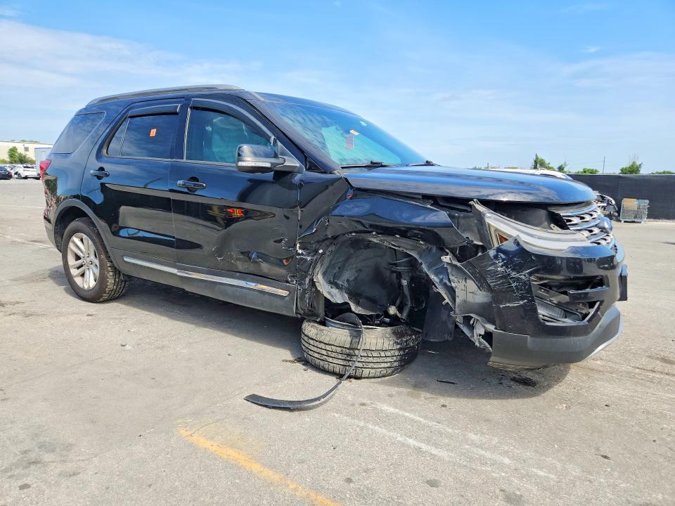 Photo 4 from auction – 2016 FORD EXPLORER with VIN 1FM5K7D80GGA95164