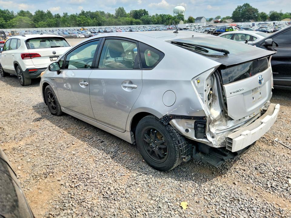 Photo 2 from auction – 2013 TOYOTA PRIUS with VIN JTDKN3DU4D5636311