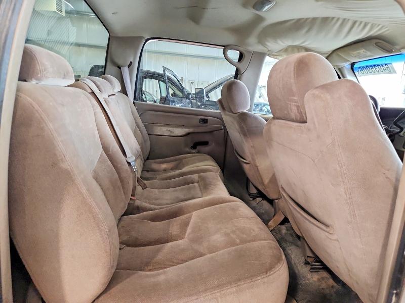 Photo 10 from auction – 2005 GMC SIERRA with VIN 1GTHK23U05F847676