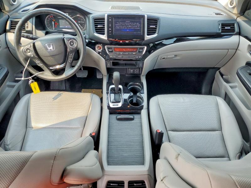 Photo 8 from auction – 2017 HONDA RIDGELINE with VIN 5FPYK3F7XHB008341