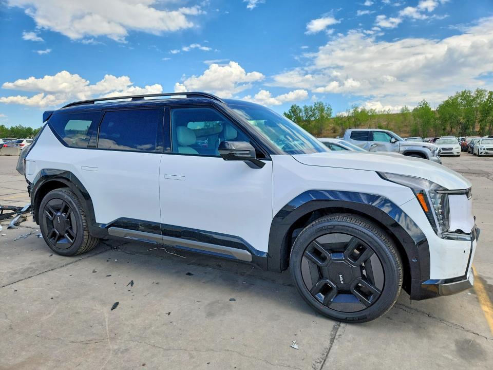 Photo 4 from auction – 2026 KIA EV9 with VIN 5XYAEFS52TG025109