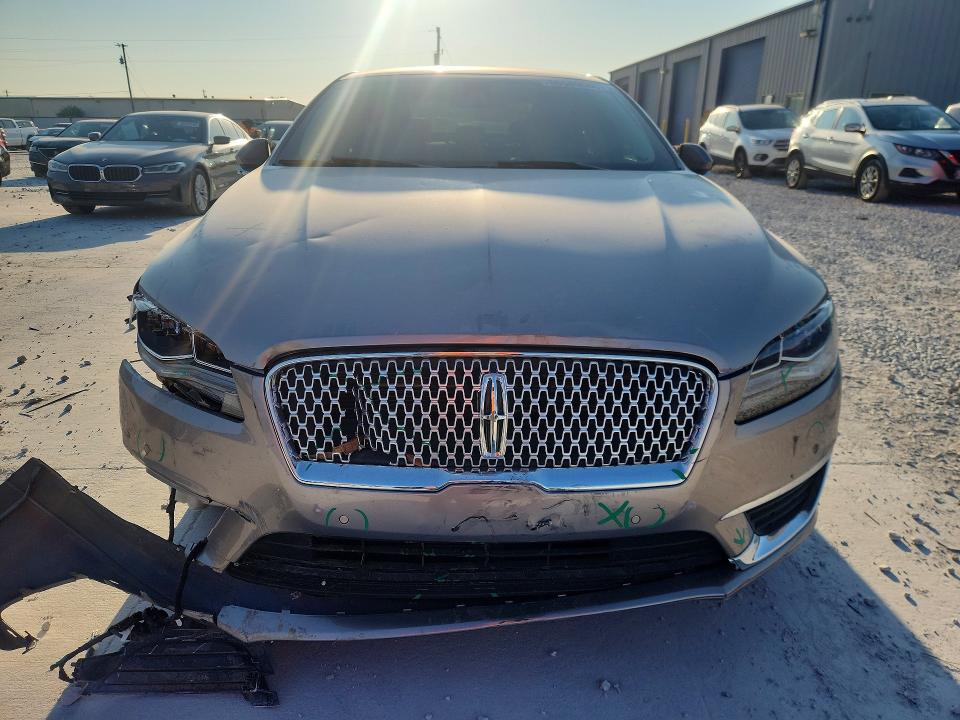 Photo 5 from auction – 2020 LINCOLN MKZ with VIN 3LN6L5E92LR619320