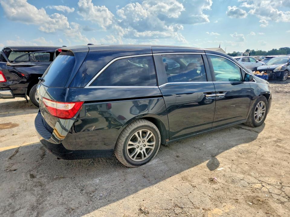 Photo 3 from auction – 2011 HONDA ODYSSEY with VIN 5FNRL5H64BB046973