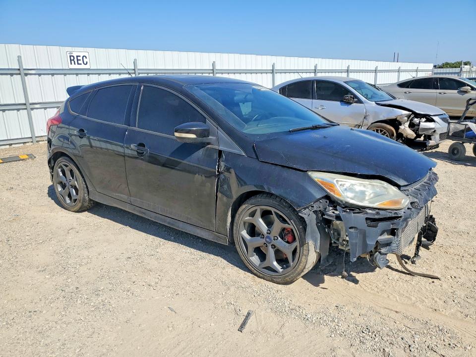 Photo 4 from auction – 2013 FORD FOCUS with VIN 1FADP3L97DL126584