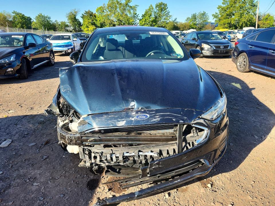 Photo 5 from auction – 2020 FORD FUSION with VIN 3FA6P0HD3LR142740
