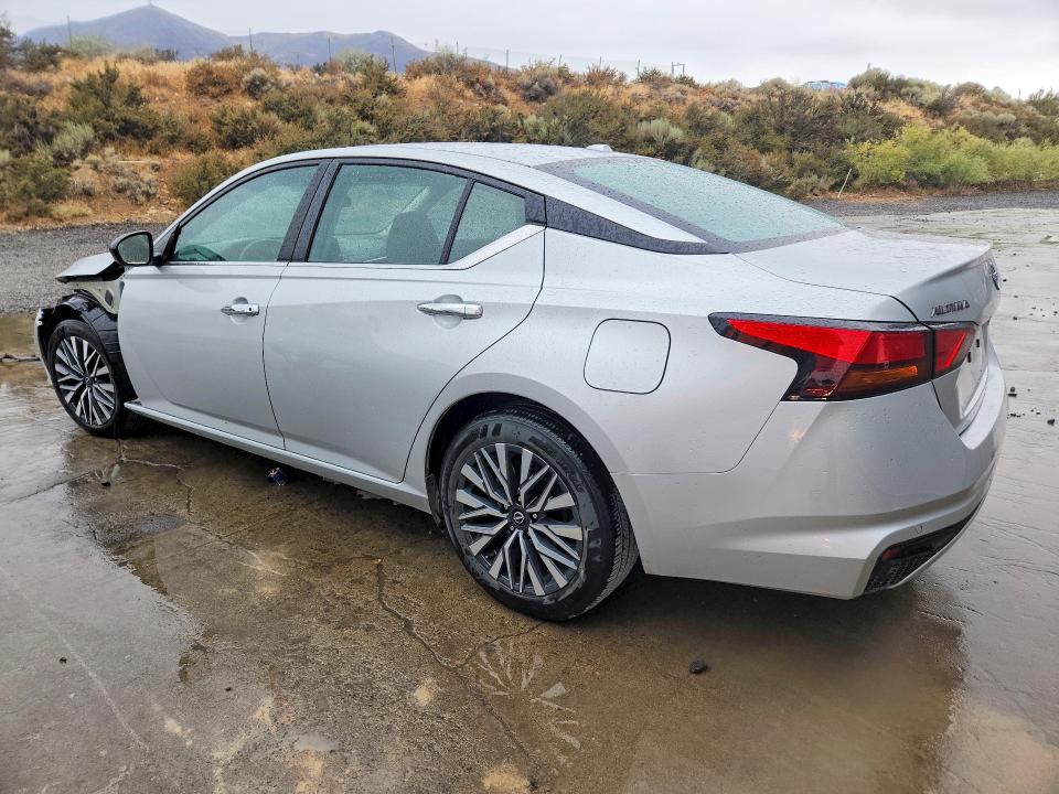 Photo 2 from auction – 2025 NISSAN ALTIMA with VIN 1N4BL4DV8SN403118
