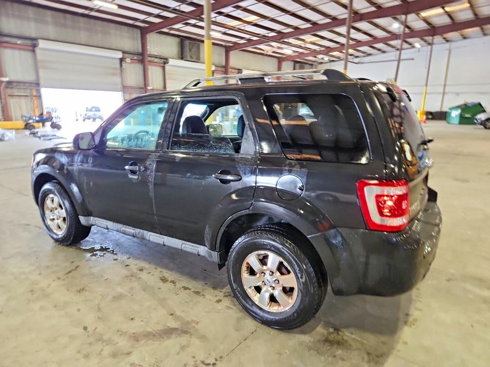 Photo 2 from auction – 2011 FORD ESCAPE with VIN 1FMCU0E78BKB38654
