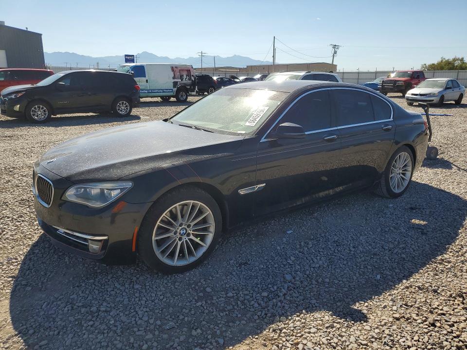 2013 BMW 750 - Търг №66459196