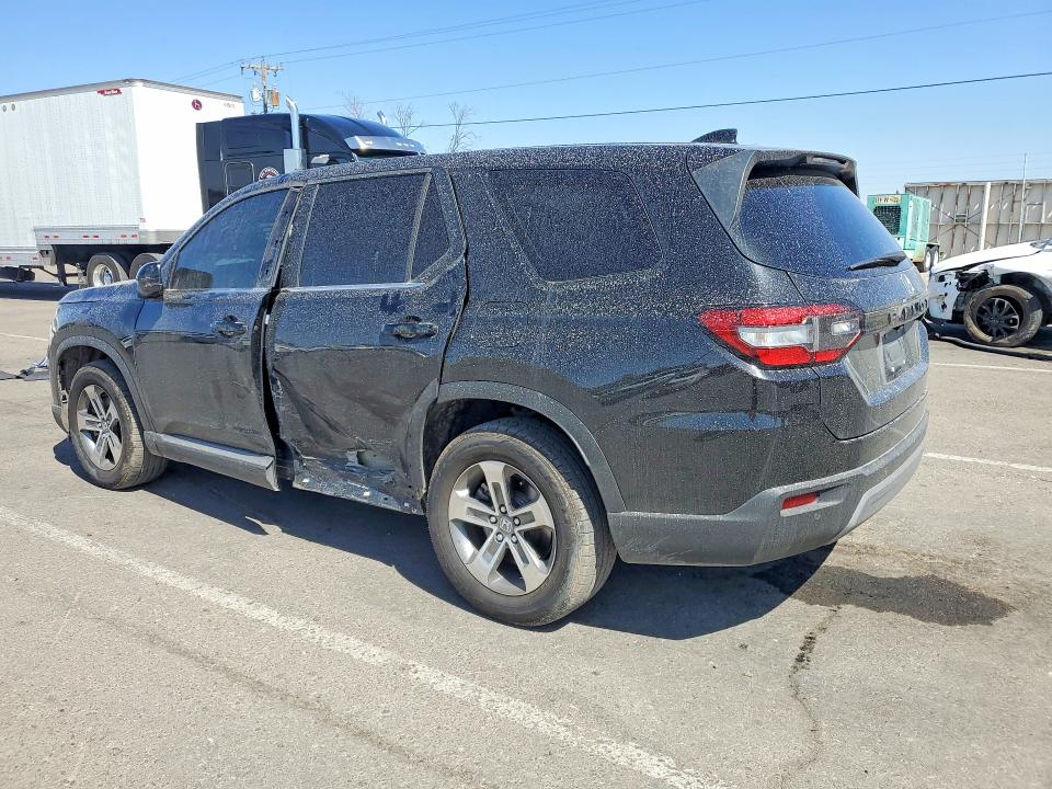 Снимка 2 от търг – 2024 HONDA PILOT с VIN 5FNYG2H41RB010388