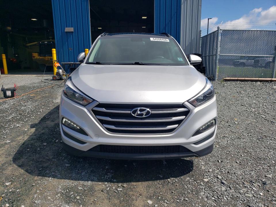 Photo 5 from auction – 2017 HYUNDAI TUCSON with VIN KM8J3CA43HU516433