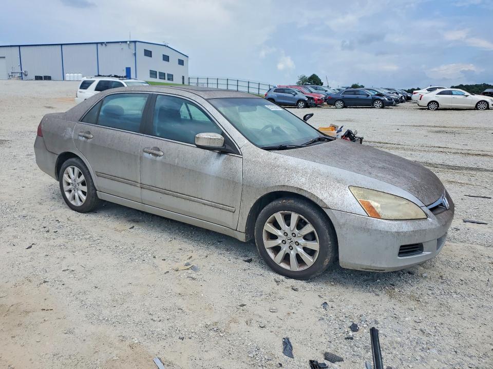 Photo 4 from auction – 2007 HONDA ACCORD with VIN 1HGCM665X7A072708