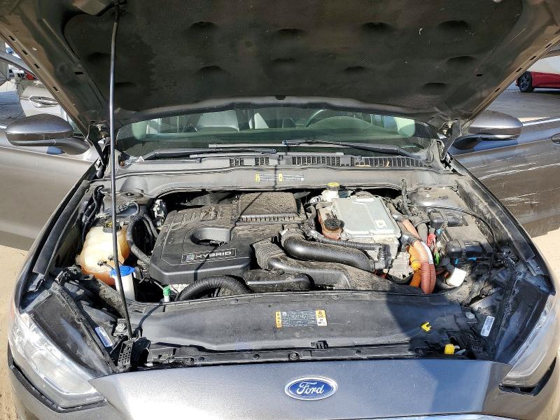 Photo 11 from auction – 2018 FORD FUSION with VIN 3FA6P0LU1JR128517