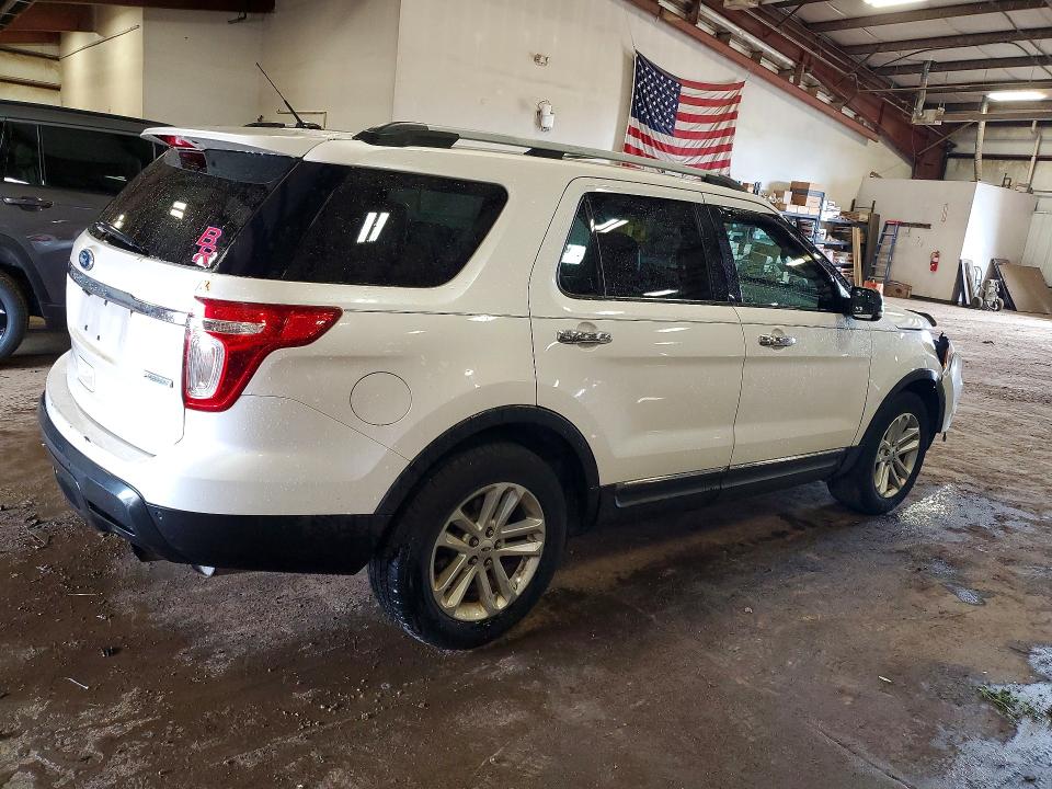 Photo 3 from auction – 2012 FORD EXPLORER with VIN 1FMHK7D94CGA82398