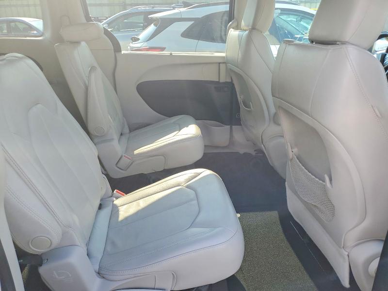 Photo 11 from auction – 2017 CHRYSLER PACIFICA with VIN 2C4RC1BG9HR670694