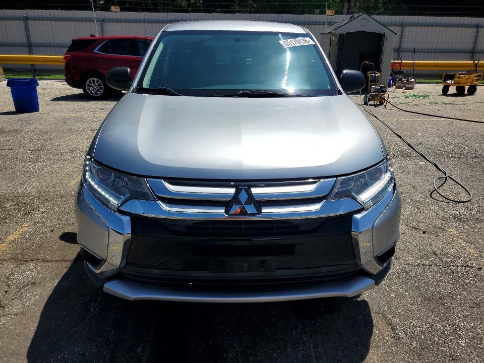 Photo 5 from auction – 2018 MITSUBISHI OUTLANDER with VIN JA4AZ3A30JZ058931