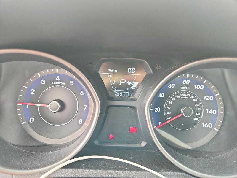 Photo 9 from auction – 2015 HYUNDAI ELANTRA with VIN 5NPDH4AE2FH548458