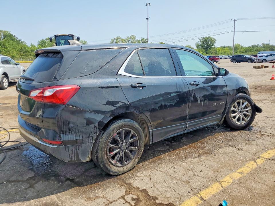 Photo 3 from auction – 2019 CHEVROLET EQUINOX with VIN 2GNAXKEV1K6181000