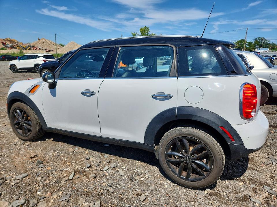 Foto 2 de la subasta – 2016 MINI COOPER con VIN WMWZB3C56GWR48885