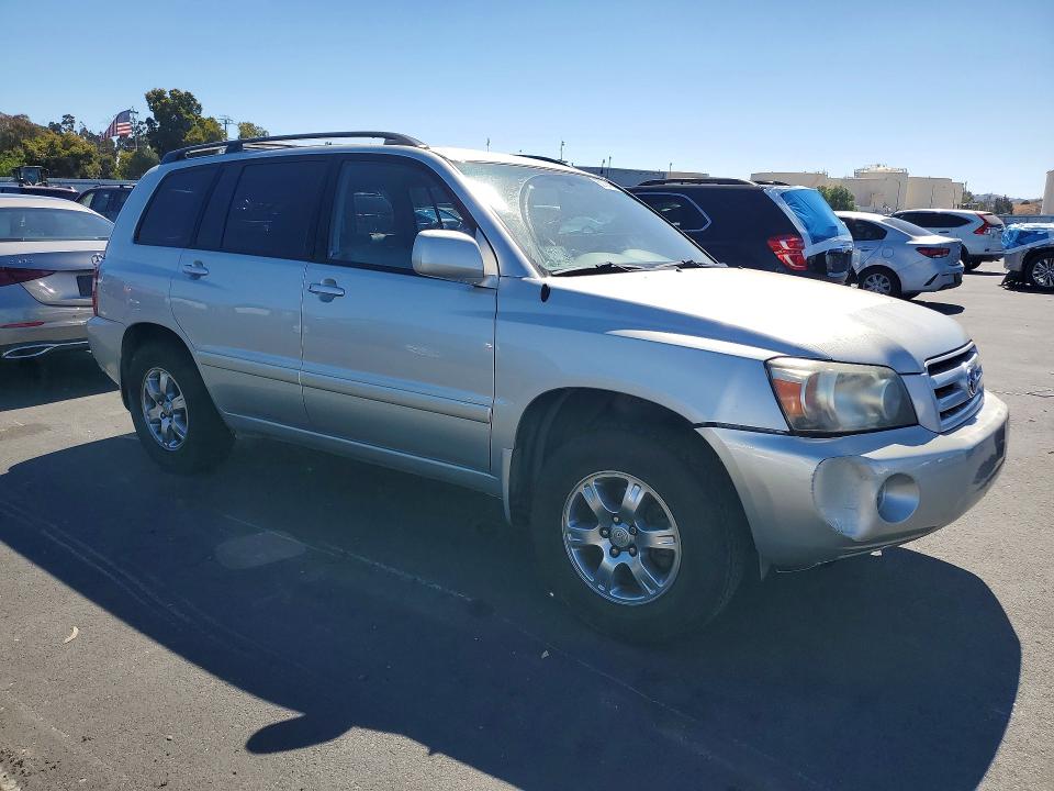 Photo 4 from auction – 2004 TOYOTA HIGHLANDER with VIN JTEEP21A740052473