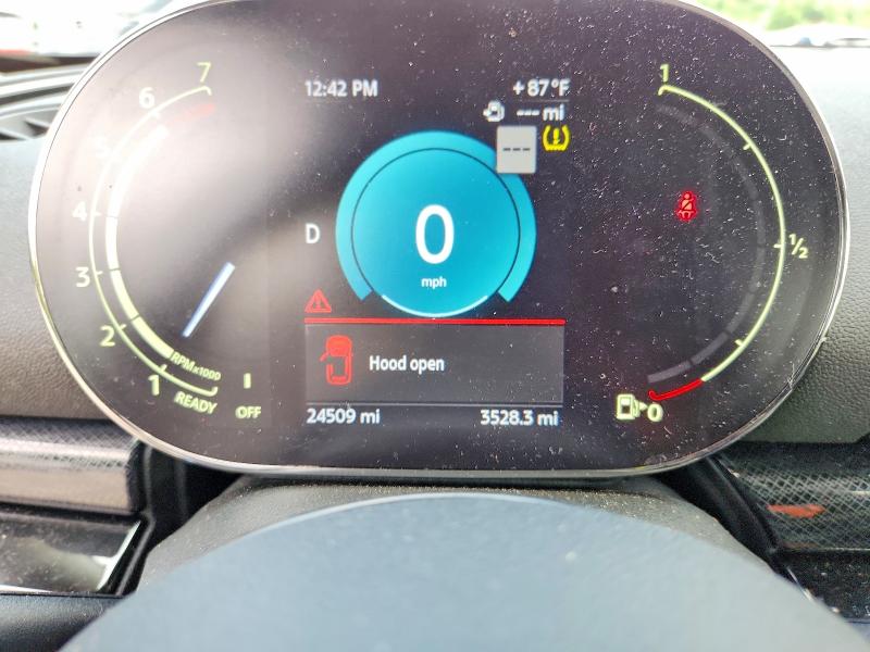 Foto 9 de la subasta – 2024 MINI COOPER con VIN WMWXJ1C05R2U32756