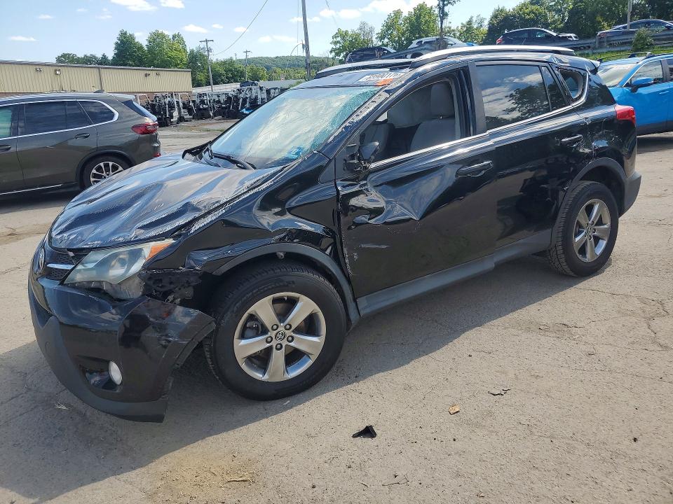 TOYOTA RAV4 2015 con VIN 2T3RFREV5FW288391 - Foto de la subasta