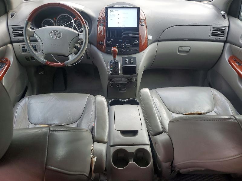 Photo 8 from auction – 2004 TOYOTA SIENNA with VIN 5TDZA22C94S121040