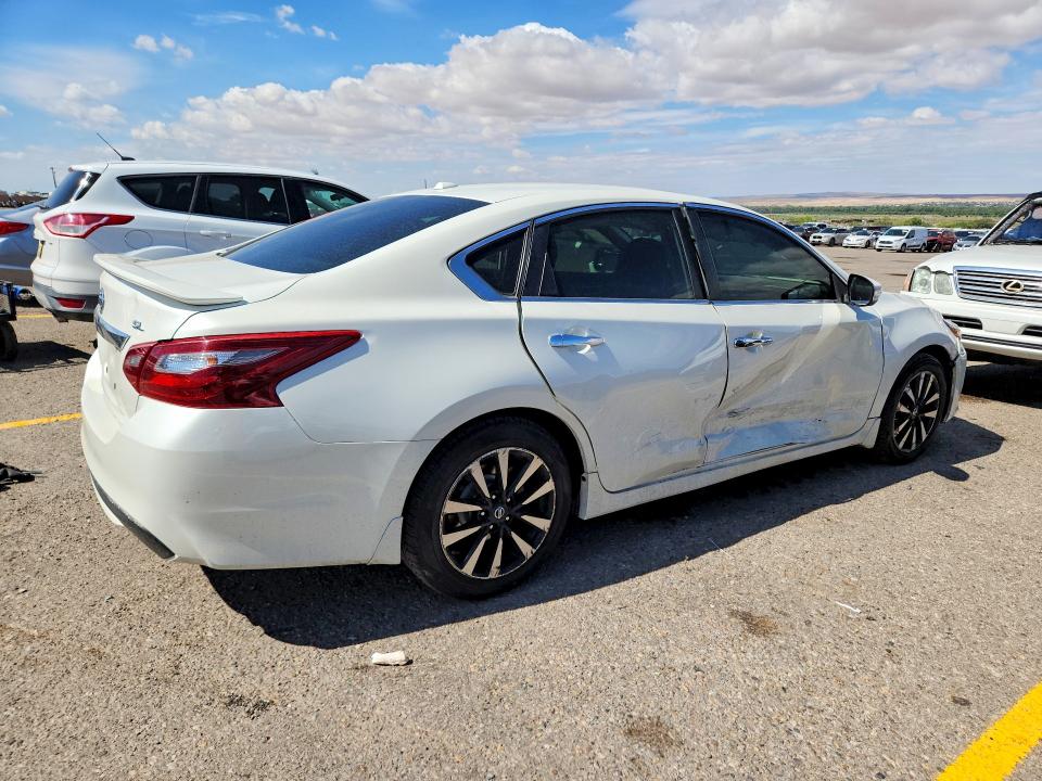 Photo 3 from auction – 2018 NISSAN ALTIMA with VIN 1N4AL3APXJC176536