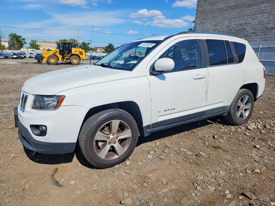 JEEP COMPASS 2017 with VIN 1C4NJDEB4HD112339 - Photo from auction