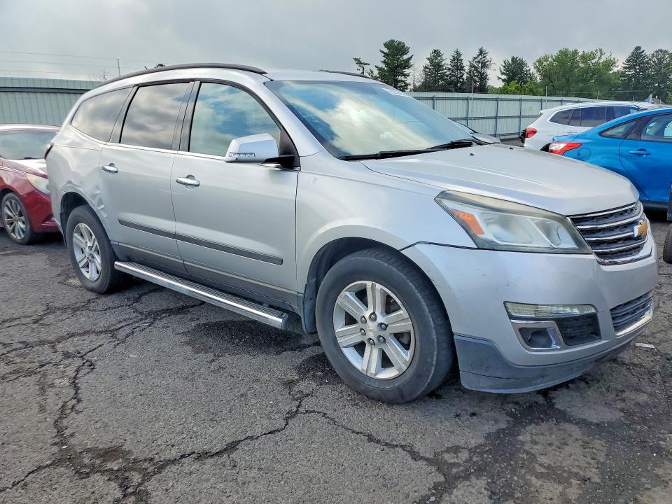 Снимка 4 от търг – 2014 CHEVROLET TRAVERSE с VIN 1GNKRGKD4EJ145056