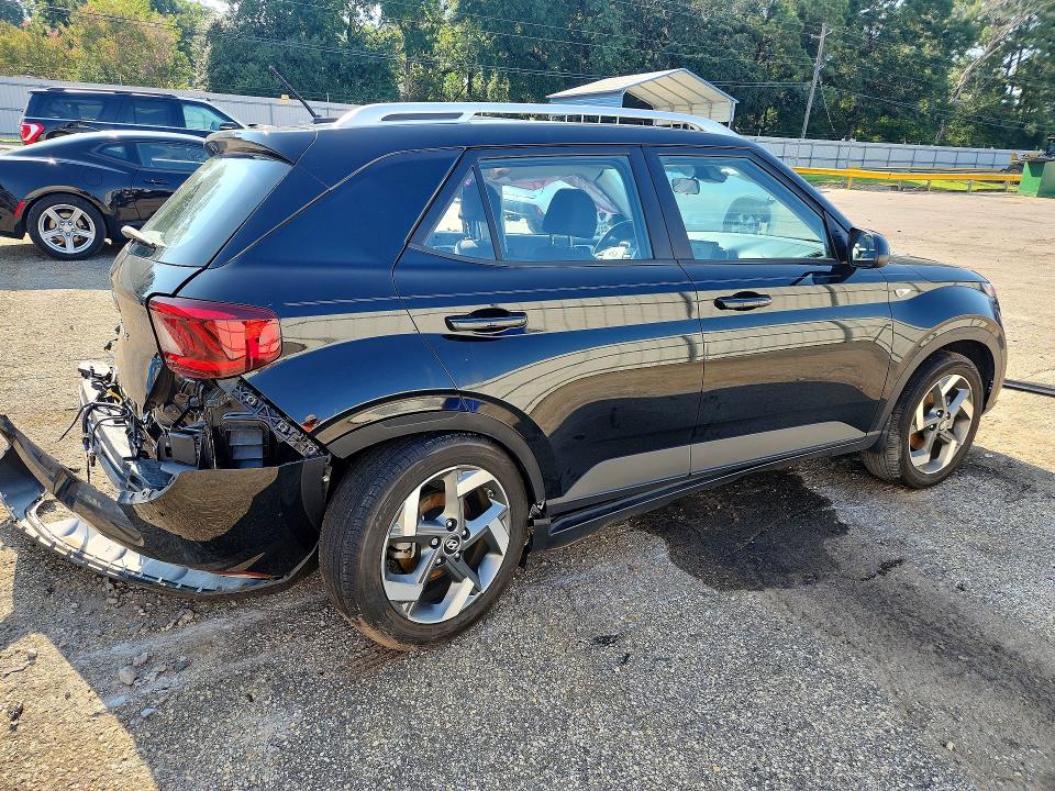 Photo 3 from auction – 2024 HYUNDAI VENUE with VIN KMHRC8A35RU291571