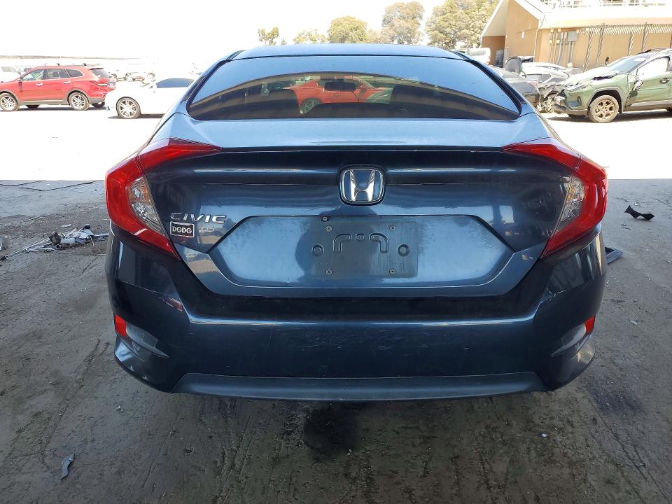 Photo 6 from auction – 2018 HONDA CIVIC with VIN 2HGFC2F54JH586359