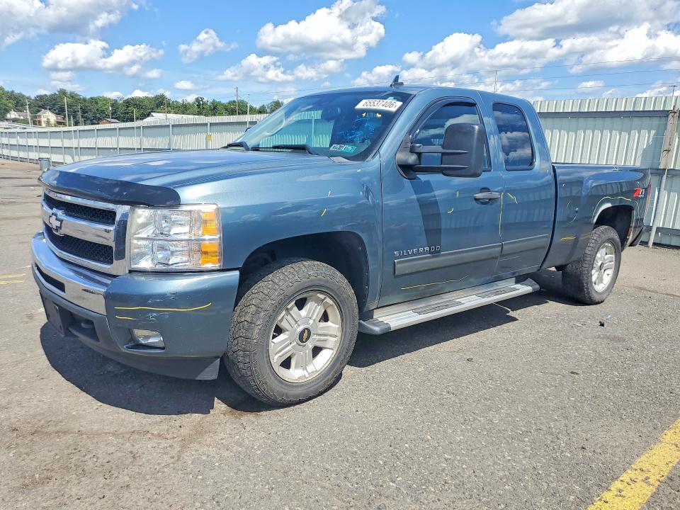 CHEVROLET SILVERADO 2011 with VIN 1GCRKSE37BZ121221 - Photo from auction