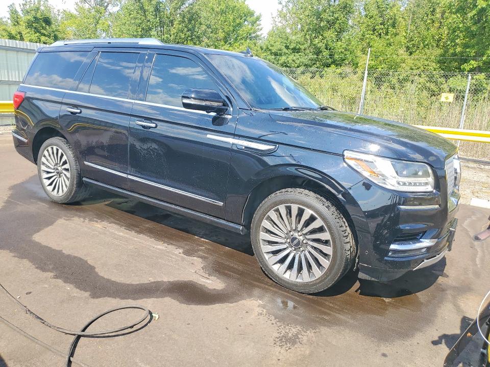 Photo 4 from auction – 2018 LINCOLN NAVIGATOR with VIN 5LMJJ2LT3JEL03645