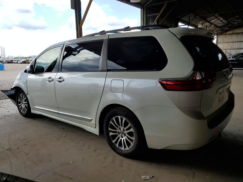 Photo 2 from auction – 2020 TOYOTA SIENNA with VIN 5TDYZ3DC0LS055080