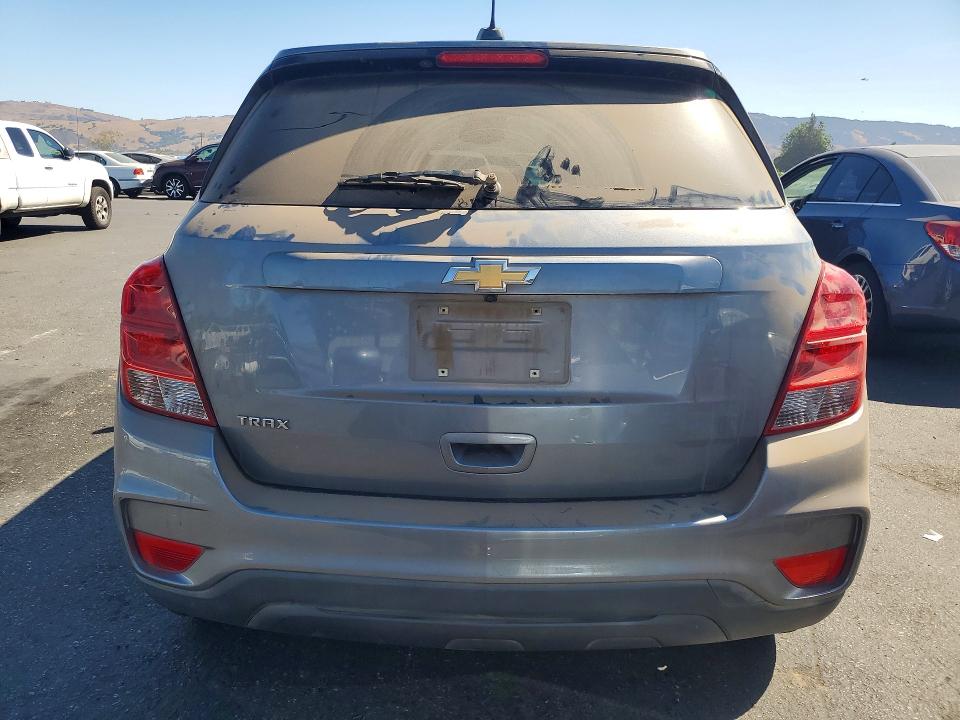 Photo 6 from auction – 2020 CHEVROLET TRAX with VIN 3GNCJKSB1LL181080