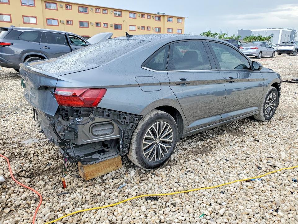 Снимка 3 от търг – 2021 VOLKSWAGEN JETTA с VIN 3VWC57BUXMM093102