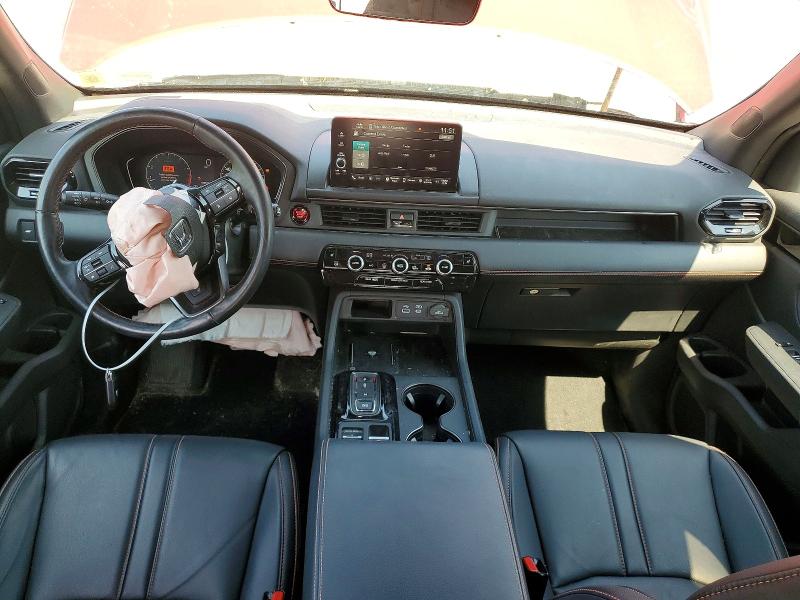 Photo 8 from auction – 2023 HONDA PILOT with VIN 5FNYG1H66PB032380